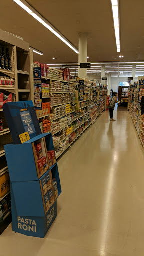 Grocery Store «Vons», reviews and photos, 2355 E Colorado Blvd, Pasadena, CA 91107, USA