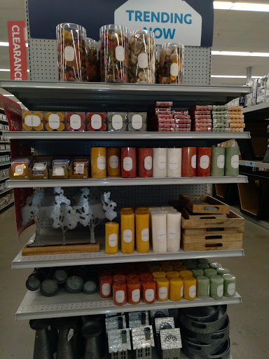 Home Goods Store «At Home», reviews and photos, 10140 N 91st Ave, Peoria, AZ 85345, USA