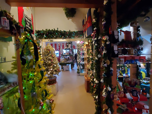 Gift Shop «Sleighbells Of Sherwood (Seasonal Business Open July1-December 23)», reviews and photos, 23855 SW 195th Pl, Sherwood, OR 97140, USA