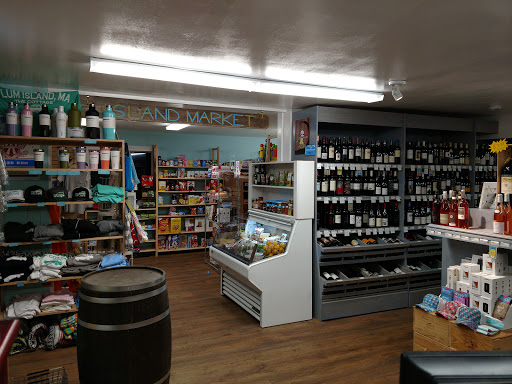 Liquor Store «The Cottage Island Market», reviews and photos, 14 Plum Island Turnpike, Newbury, MA 01951, USA