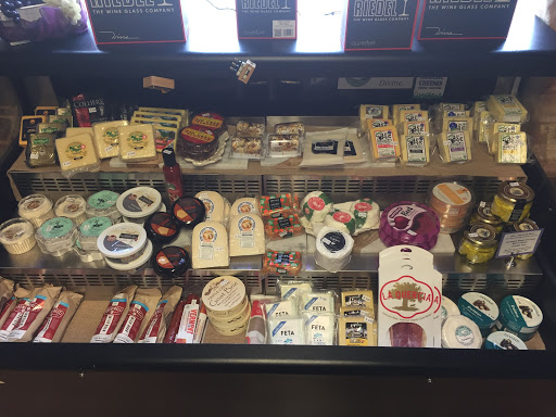 Wine Store «Falmouth Wine & Spirits», reviews and photos, 322 Palmer Ave, Falmouth, MA 02540, USA