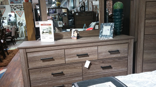 Furniture Store «Furniture Discounters», reviews and photos, 4150 Lafayette Rd, Indianapolis, IN 46254, USA