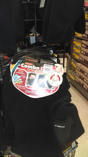 Sporting Goods Store «Big 5 Sporting Goods», reviews and photos, 4902 E Kings Canyon Rd, Fresno, CA 93727, USA