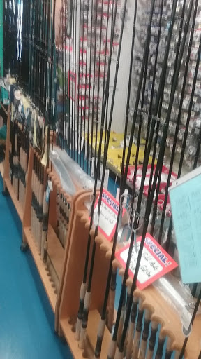 Outdoor Sports Store «Tampa Fishing Outfitters», reviews and photos, 3916 W Osborne Ave, Tampa, FL 33614, USA