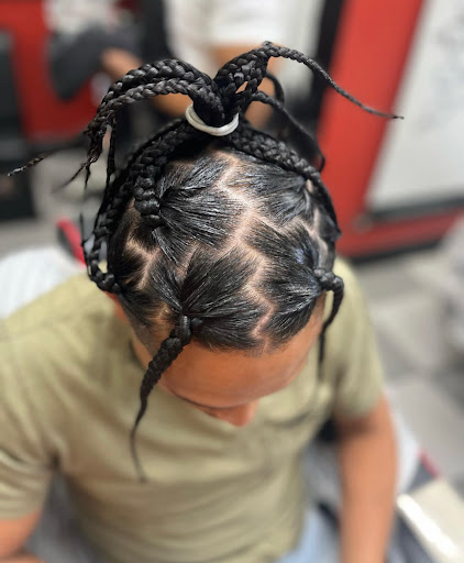 Barber Shop «Corona Barbershop Plus», reviews and photos, 94-17 37th Ave, Jackson Heights, NY 11372, USA