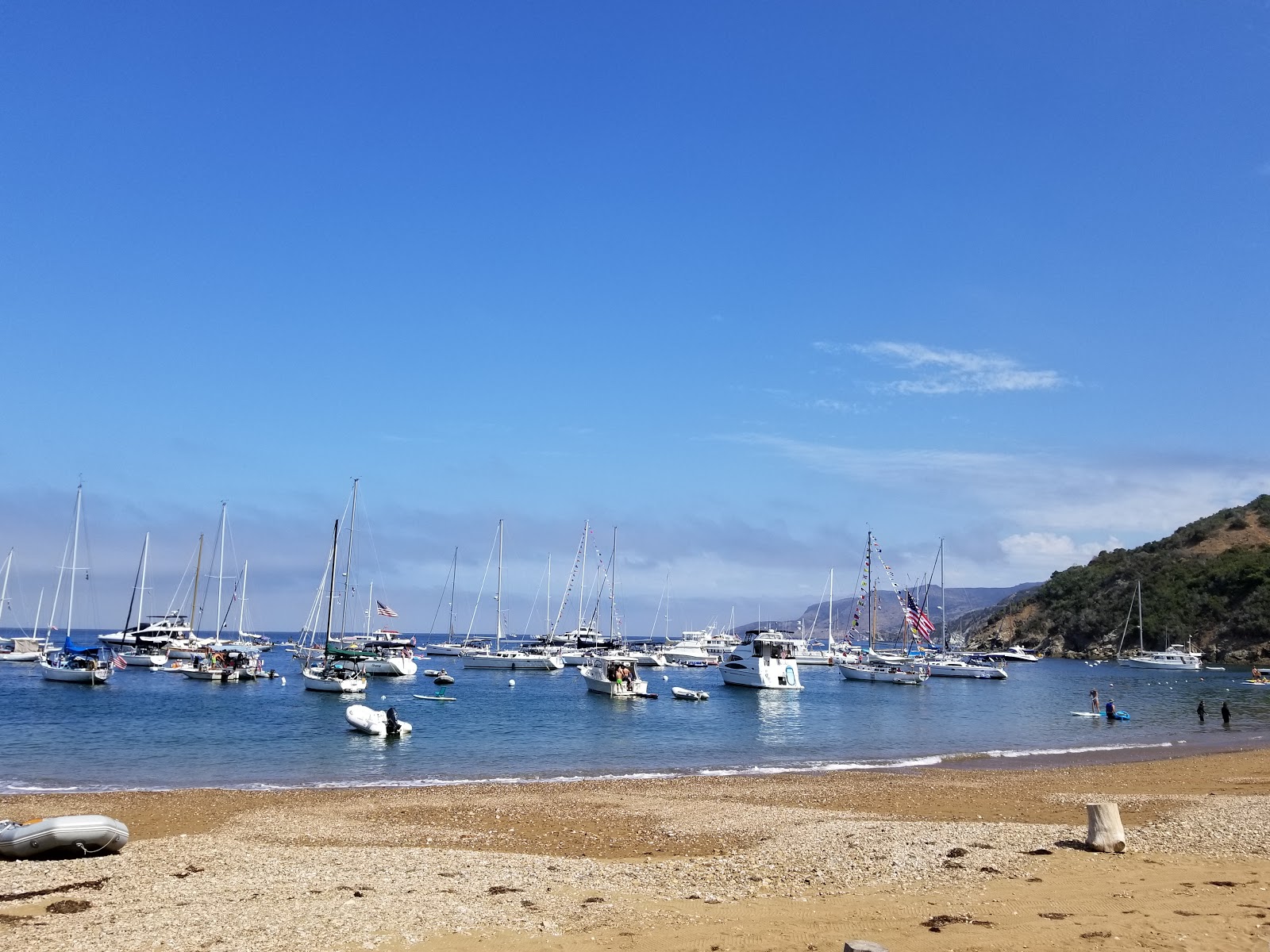 Foto av Sullivans Beach med rymlig bukt