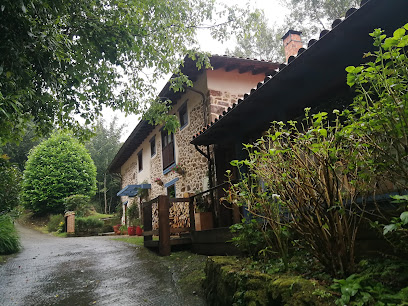 Hotel Los Llaureles. - Camino de Miyangues, 2, 33310 Torazo, Asturias, Spain