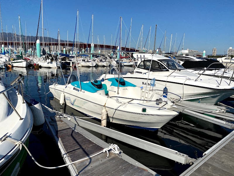 西宮ボートパーク 兵庫県西宮市西宮浜 ボート保管施設 グルコミ