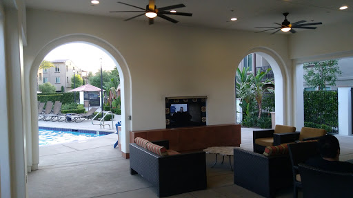 Shopping Mall «Shops At Dos Lagos», reviews and photos, 2780 Cabot Dr #140, Corona, CA 92883, USA