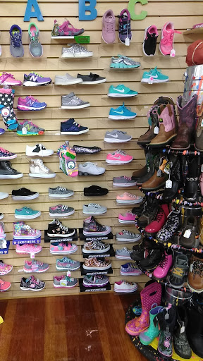 Shoe Store «Scioto Shoe Mart», reviews and photos, 206 James Way, Marion, OH 43302, USA