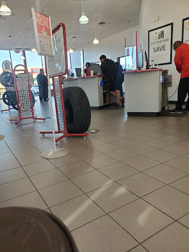 Tire Shop «Discount Tire Store», reviews and photos, 5601 Slide Rd, Lubbock, TX 79414, USA
