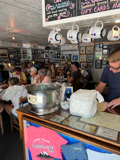 Department Store «Sporty Seahorse Shop», reviews and photos, 362 Periwinkle Way # 7, Sanibel, FL 33957, USA