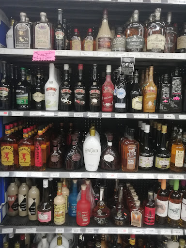 Liquor Store «Warren County Liquors LLC», reviews and photos, 260 W Washington Ave, Washington, NJ 07882, USA