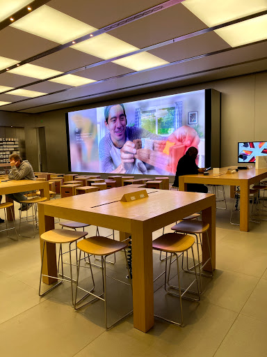 Computer Store «Apple Christiana Mall», reviews and photos, 125 Stanton Christiana Rd, Newark, DE 19702, USA