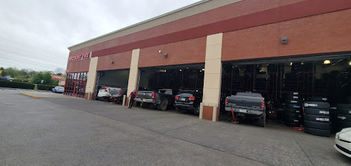 Tire Shop «Discount Tire Store - Spring Hill, TN», reviews and photos, 3000 Belshire Village Dr, Spring Hill, TN 37174, USA