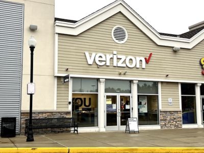 Cell Phone Store «Verizon», reviews and photos, 70 Worcester-Providence Turnpike, Millbury, MA 01527, USA