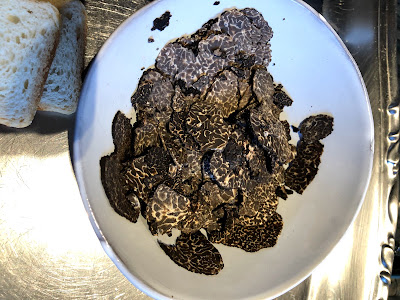 Les Pastras Truffle Hunting & Grape Stomping à Cadenet