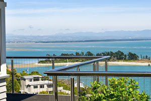 Seascape Villa - Nelson Waterfront Holiday Home