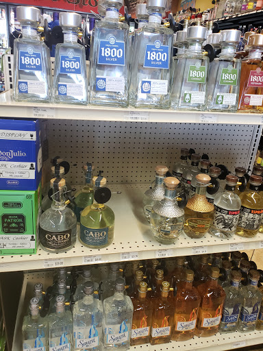 Liquor Store «535 Liquor», reviews and photos, 3260 Vineland Rd, Kissimmee, FL 34746, USA