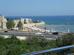 Foto av Korykos beach och bosättningen