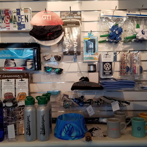 Volkswagen Dealer «Lakeland Volkswagen», reviews and photos, 209 S Lake Parker Ave, Lakeland, FL 33801, USA