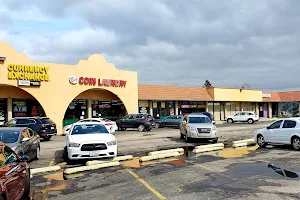 Plaza Del Grato Shopping Center image