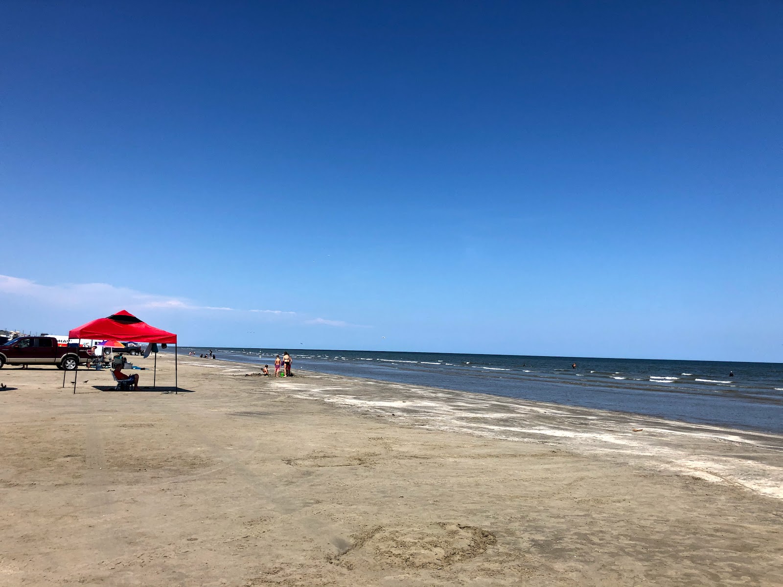 Zdjęcie Salt Cedar Av. beach z powierzchnią szary piasek