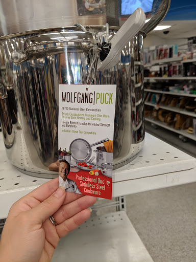 Clothing Store «Ross Dress for Less», reviews and photos, 2845 Cochran St, Simi Valley, CA 93065, USA