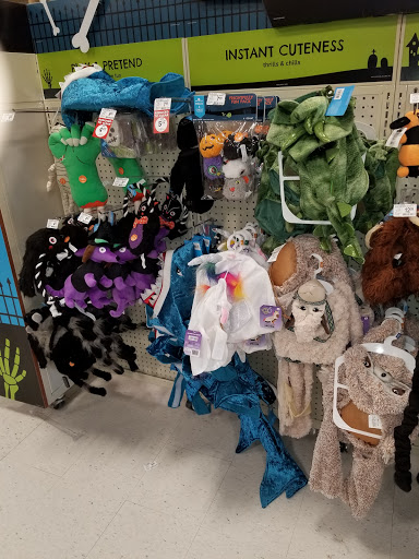 Pet Supply Store «PetSmart», reviews and photos, 1900 W International Speedway Blvd, Daytona Beach, FL 32114, USA