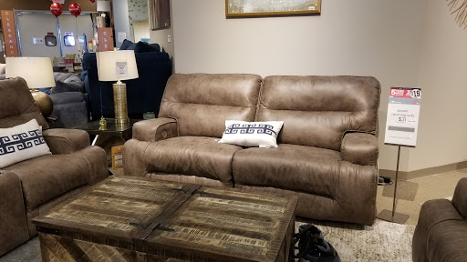 Furniture Store «Ashley HomeStore», reviews and photos, 6609 Edwardsville Crossing Dr, Edwardsville, IL 62025, USA