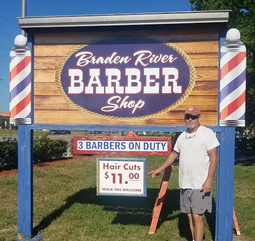 Barber Shop «Braden River Barber Shop», reviews and photos, 5316 46th St Ct E, Bradenton, FL 34203, USA