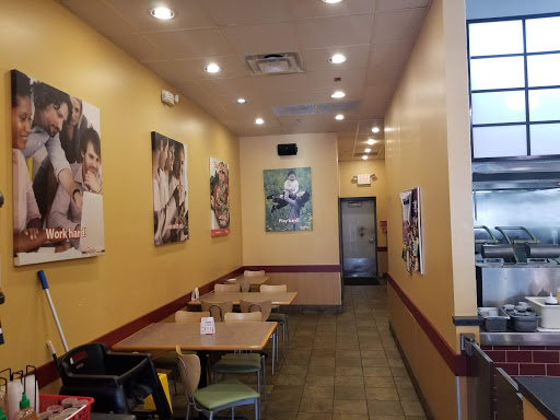 Shopping Mall «Shoppes At North Brunswick», reviews and photos, 522 Shoppes Blvd, North Brunswick Township, NJ 08902, USA