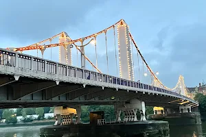 Chelsea Bridge image