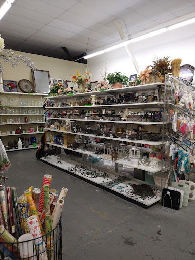 Thrift Store «Veterans Thrift Store», reviews and photos, 1190 Garey Ave, Pomona, CA 91766, USA