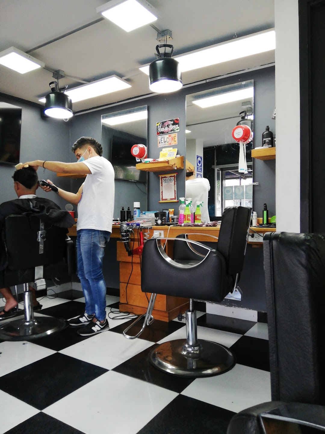 Momobarbershop