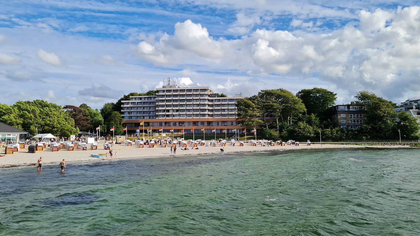 Foto von Strand Glücksburg mit mittlere buchten