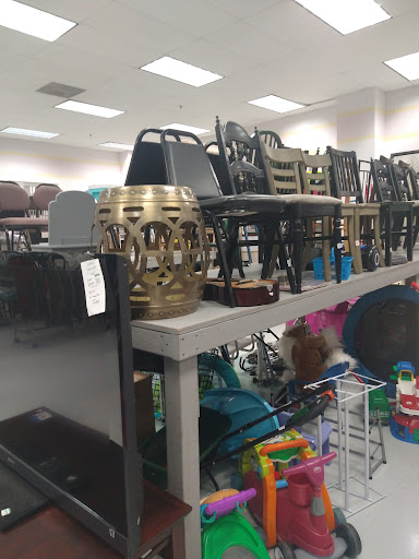 Thrift Store «Goodwill», reviews and photos, 102 30th St, Springfield, OR 97478, USA