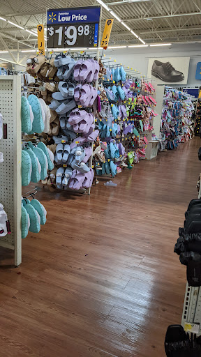 Department Store «Walmart Supercenter», reviews and photos, 1815 E Ohio Pike, Amelia, OH 45102, USA