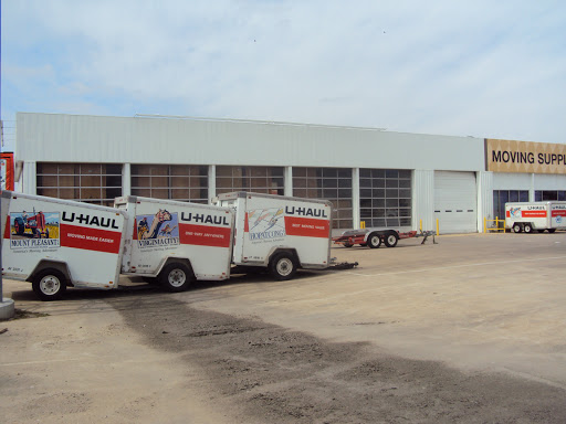 Truck Rental Agency «U-Haul Moving & Storage of Irving», reviews and photos, 2630 W Irving Blvd, Irving, TX 75061, USA