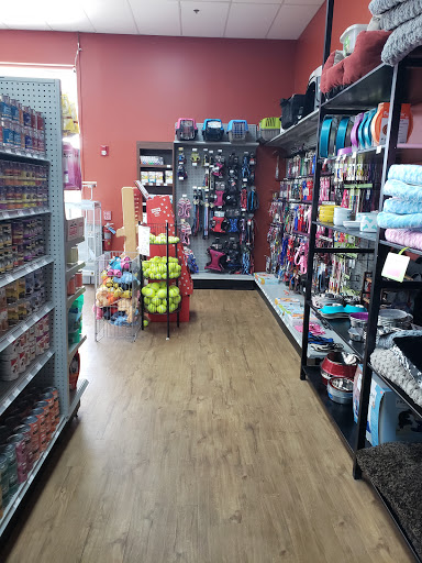 Pet Store «Petland Batavia», reviews and photos, 401 N Randall Rd, Batavia, IL 60510, USA