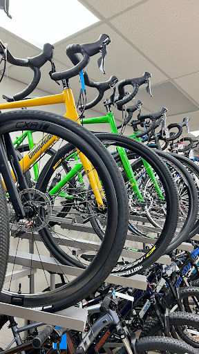 Bicycle Store «Middletown Cycling & Fitness», reviews and photos, 11519 Shelbyville Rd, Louisville, KY 40243, USA