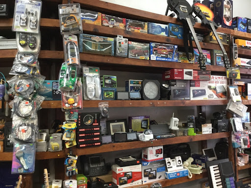 Pawn Shop «J & J Pawn Shop», reviews and photos, 57 Broad St, New Britain, CT 06053, USA