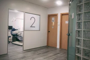 MQDENT // Clínica Dental en Barcelona-Sants image