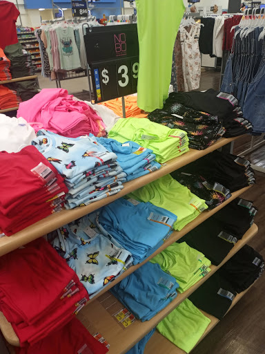 Department Store «Walmart Supercenter», reviews and photos, 2151 W Oaklawn Rd, Pleasanton, TX 78064, USA