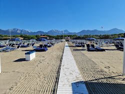 Foto von Spiaggia del Tonfano mit sehr sauber Sauberkeitsgrad
