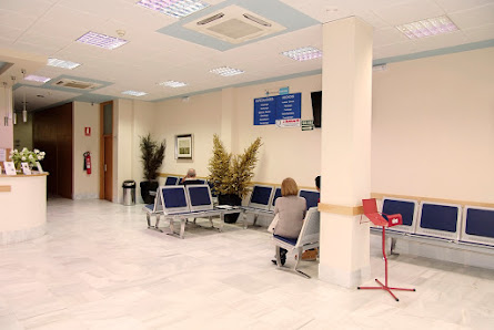 Clínica Dental J. Queraltó - Dentista Bormujos Aljarafe Edificio LuxSevilla, Av. del Barrerillo, 5, 41930 Bormujos, Sevilla, España