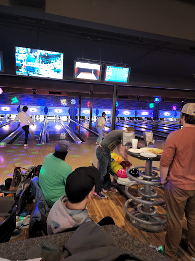 Bowling Alley «Triangle Bowl», reviews and photos, 700 Triangle Ctr, Longview, WA 98632, USA