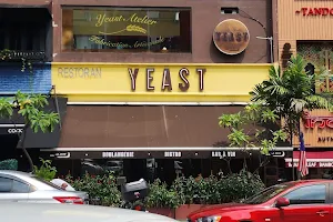 Yeast Bistronomy image