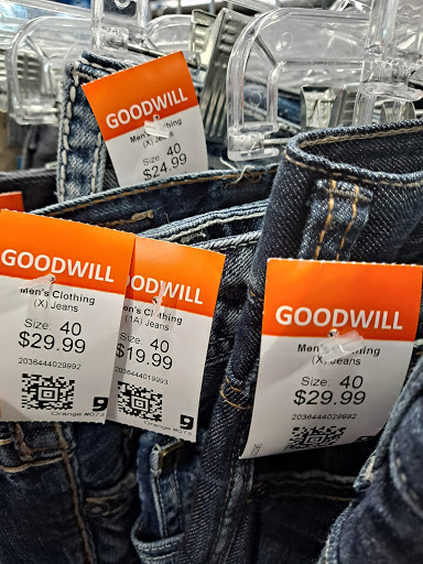 Thrift Store «Power & McDowell Goodwill Retail Store & Donation Center», reviews and photos, 2665 N Power Rd, Mesa, AZ 85215, USA