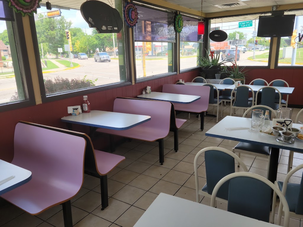 Taqueria La Estrella 53115